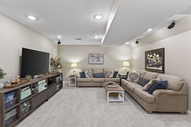 8553 Jody Circle S, Cottage Grove, MN 55016