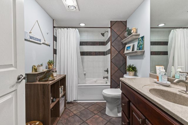 8553 Jody Circle S, Cottage Grove, MN 55016