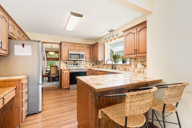 3013 Bluffs Drive, Mound, MN 55364