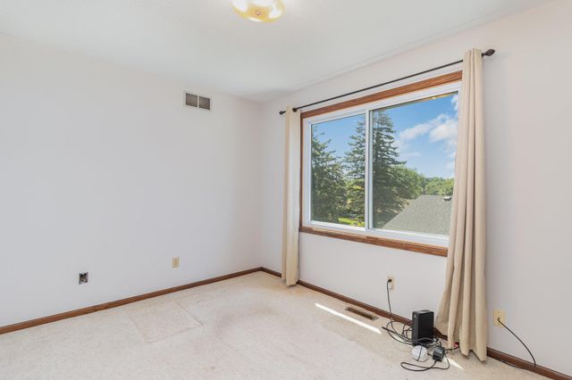 3013 Bluffs Drive, Mound, MN 55364