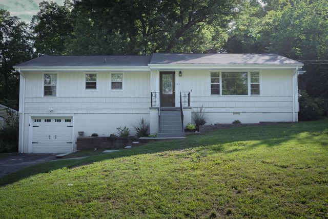3703 Chula Vista Drive, Chattanooga, TN 37411