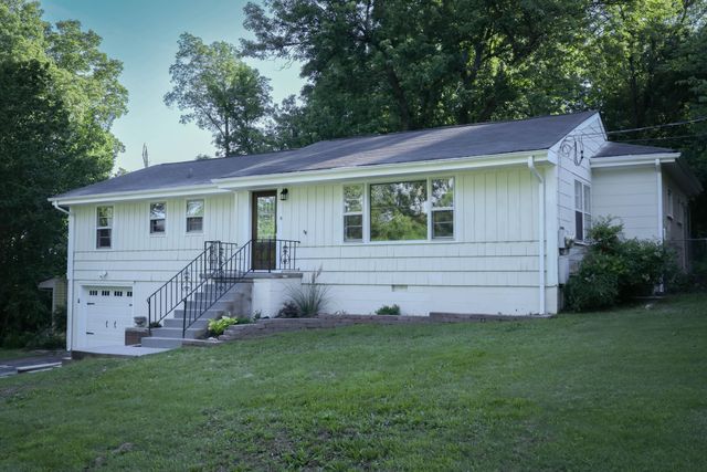 3703 Chula Vista Drive, Chattanooga, TN 37411