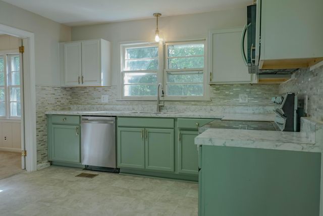 3703 Chula Vista Drive, Chattanooga, TN 37411