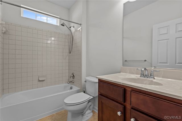 8334 E Lord Botetourt Loop, New Kent, VA 23124