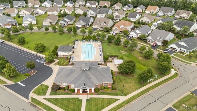 8334 E Lord Botetourt Loop, New Kent, VA 23124