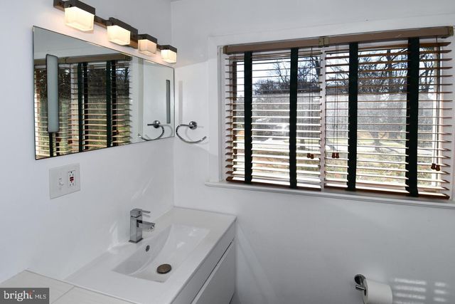 4111 SAUL RD, Kensington, MD 20895