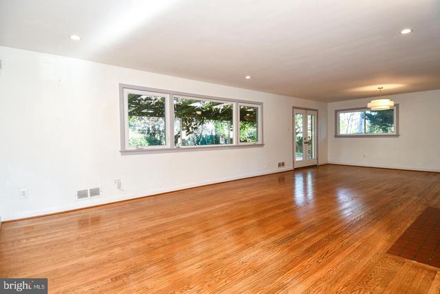 4111 SAUL RD, Kensington, MD 20895