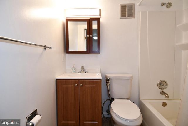 4111 SAUL RD, Kensington, MD 20895