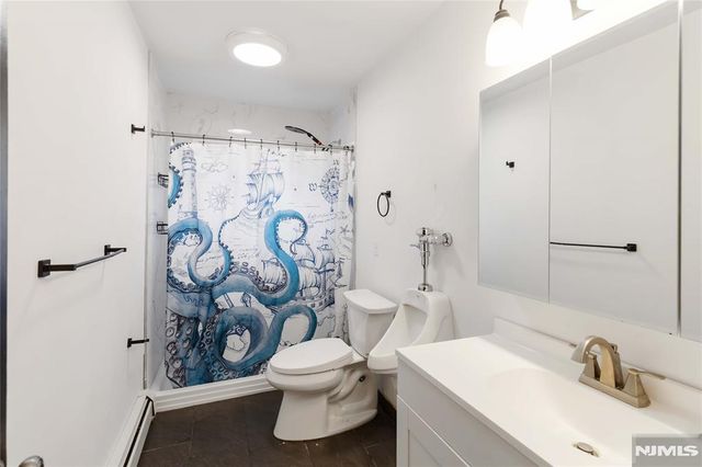 175 Highland Lakes Road, Vernon, NJ 07422