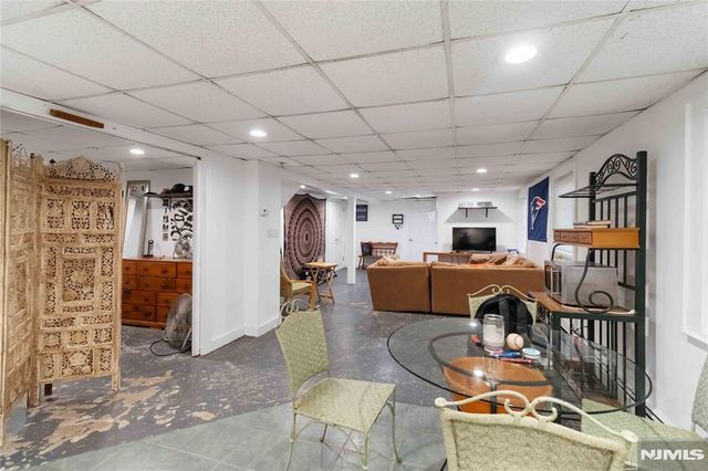 175 Highland Lakes Road, Vernon, NJ 07422