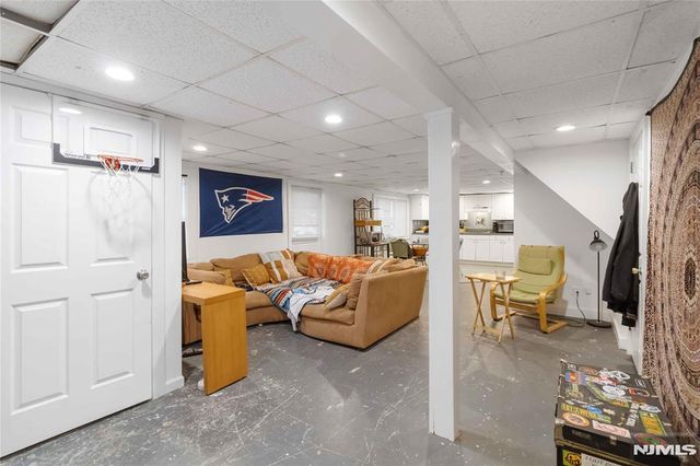 175 Highland Lakes Road, Vernon, NJ 07422