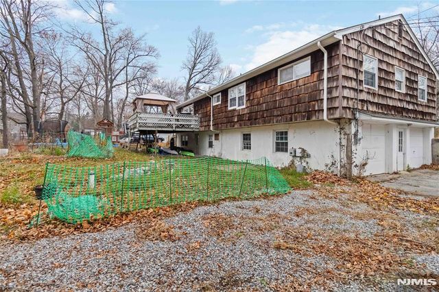 175 Highland Lakes Road, Vernon, NJ 07422