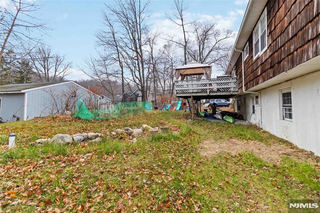 175 Highland Lakes Road, Vernon, NJ 07422