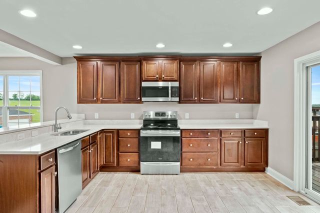 3002 Thorntree Lane, Lawrenceburg, KY 40342