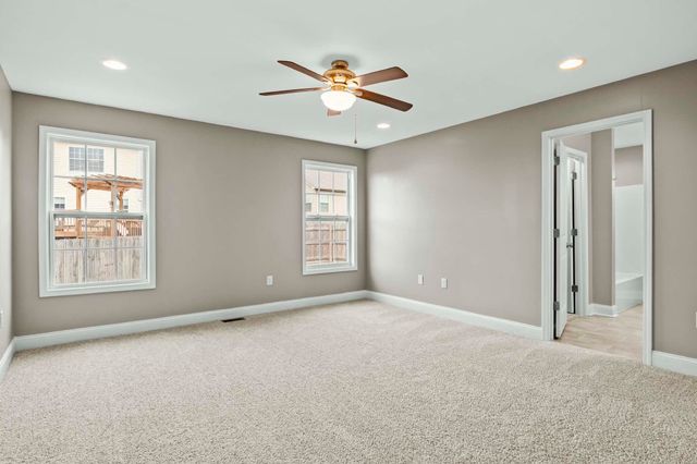 3002 Thorntree Lane, Lawrenceburg, KY 40342