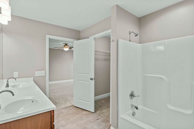 3002 Thorntree Lane, Lawrenceburg, KY 40342
