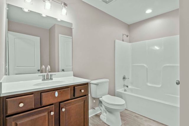 3002 Thorntree Lane, Lawrenceburg, KY 40342