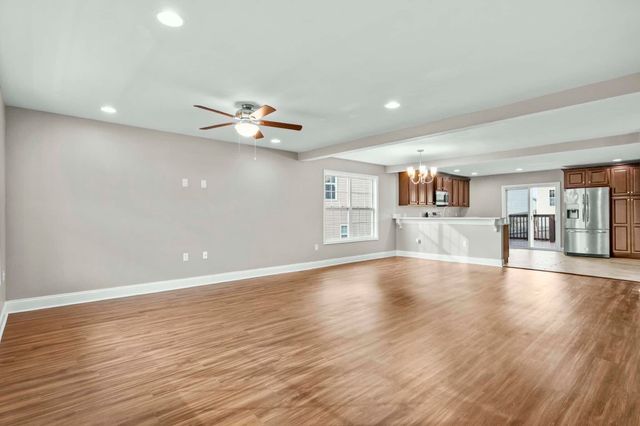 3002 Thorntree Lane, Lawrenceburg, KY 40342