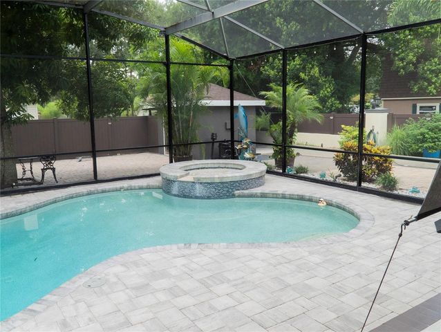 1304 OCOEE APOPKA ROAD, Ocoee, FL 34761