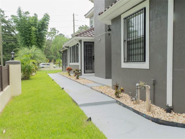 1304 OCOEE APOPKA ROAD, Ocoee, FL 34761
