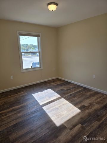53 Ford Avenue C, Milltown, NJ 08850