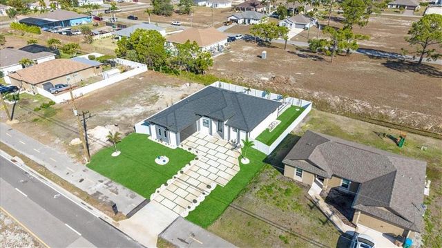 2711 Van Buren PKWY, Cape Coral, FL 33993