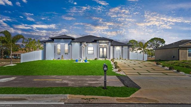 2711 Van Buren PKWY, Cape Coral, FL 33993