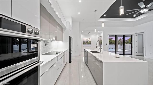 2711 Van Buren PKWY, Cape Coral, FL 33993