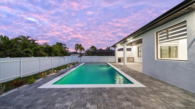 2711 Van Buren PKWY, Cape Coral, FL 33993