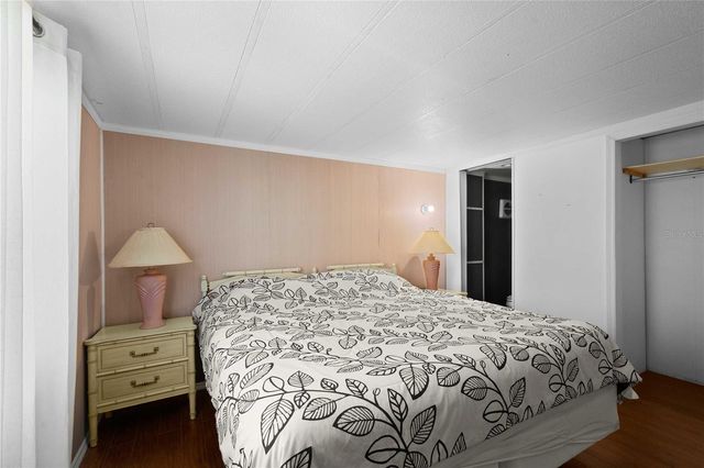 585 SKY HARBOR DRIVE 209, Clearwater, FL 33759