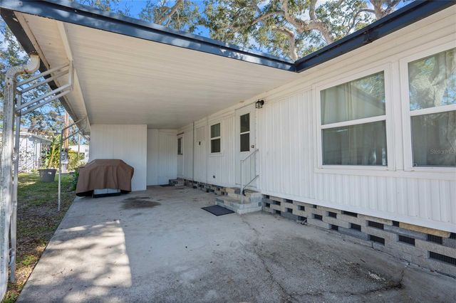 585 SKY HARBOR DRIVE 209, Clearwater, FL 33759