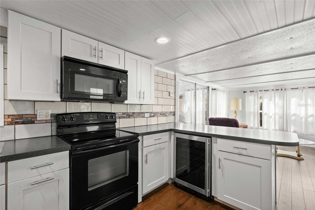 585 SKY HARBOR DRIVE 209, Clearwater, FL 33759