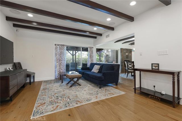 2528 N Orchard Drive, Burbank, CA 91504