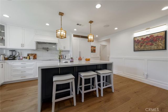 2528 N Orchard Drive, Burbank, CA 91504