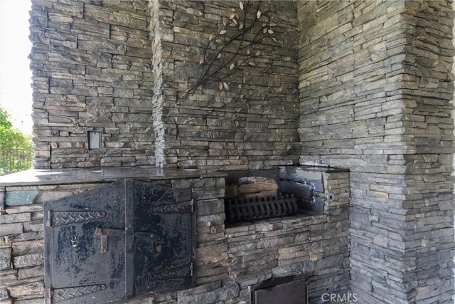 2528 N Orchard Drive, Burbank, CA 91504