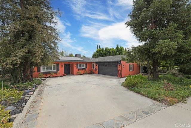 2528 N Orchard Drive, Burbank, CA 91504