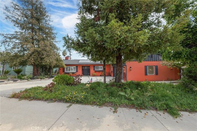 2528 N Orchard Drive, Burbank, CA 91504