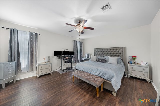 1070 Lonesome Oak Drive, Temple, TX 76502