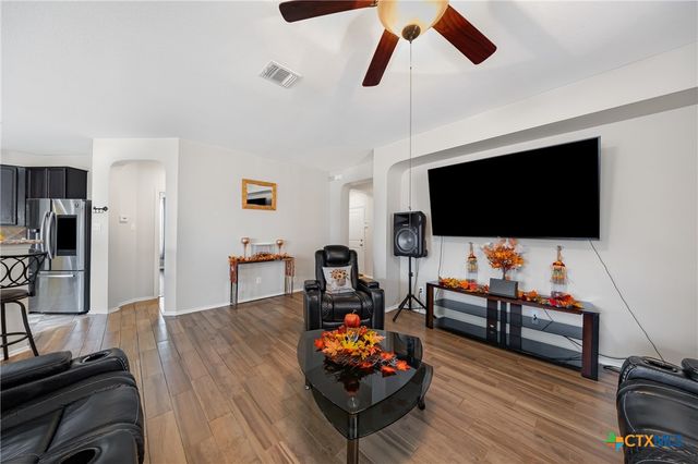 1070 Lonesome Oak Drive, Temple, TX 76502