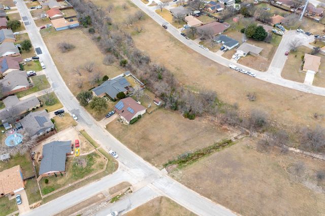 3249 Lookout Drive, Forest Hill, TX 76140