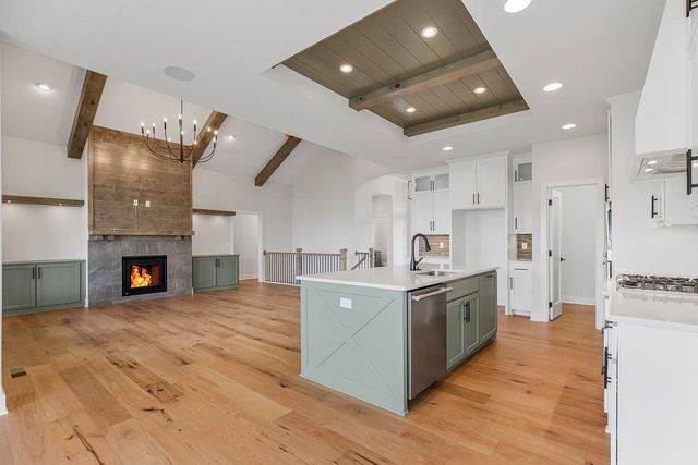 3222 SW Enoch Street, Lee's Summit, MO 64082