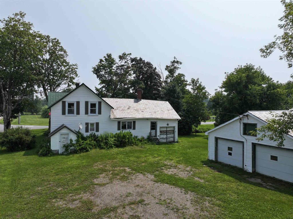 91 Allen Road, Grand Isle, VT 05458
