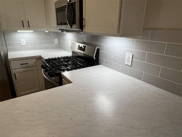 132 Pine Bend Court, Magnolia, TX 77354