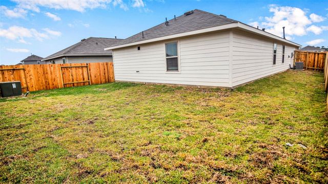 132 Pine Bend Court, Magnolia, TX 77354