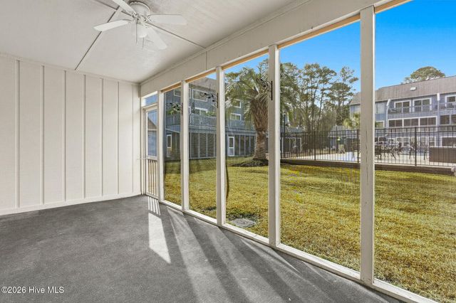 24 Boundaryline Drive NW Apt C, Calabash, NC 28467