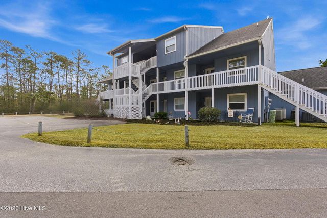 24 Boundaryline Drive NW Apt C, Calabash, NC 28467