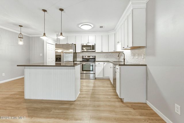 24 Boundaryline Drive NW Apt C, Calabash, NC 28467