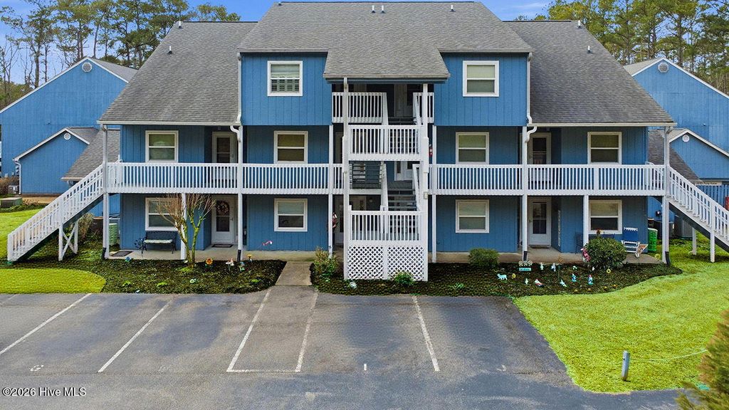 24 Boundaryline Drive NW Apt C, Calabash, NC 28467