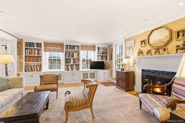 80 Shore Road, Cold Spring Harbor, NY 11724
