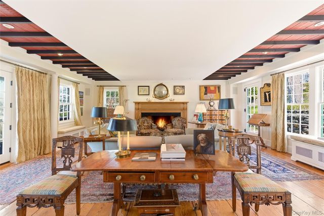 80 Shore Road, Cold Spring Harbor, NY 11724